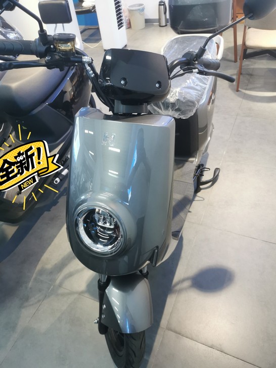 全新哈啰智能科技电动车，手机开关，GPS定...