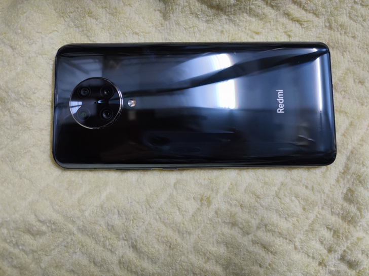 出一台红米k30至尊纪念版6+128，除了...