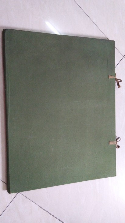 画板，绘画工具，油画，素描，水彩，毛笔。