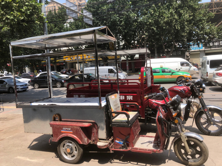 电动三轮车，燃油车，成人代步车，一辆也是批...