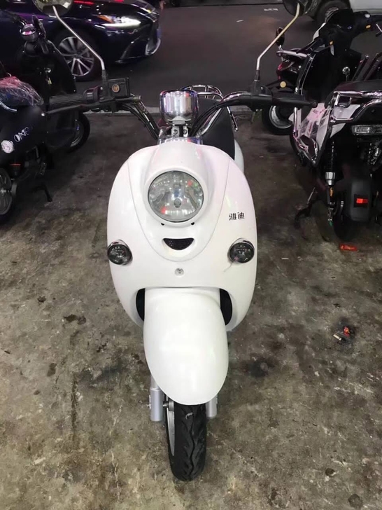 各大品牌二手电动车,爱玛,雅迪,新日,小刀...