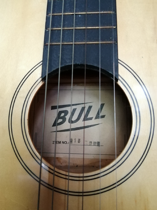 BULL39寸古典吉他，八成新，无裂缝，无...