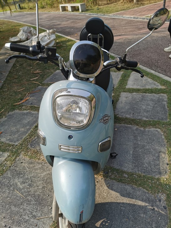 绿源电动车9成新