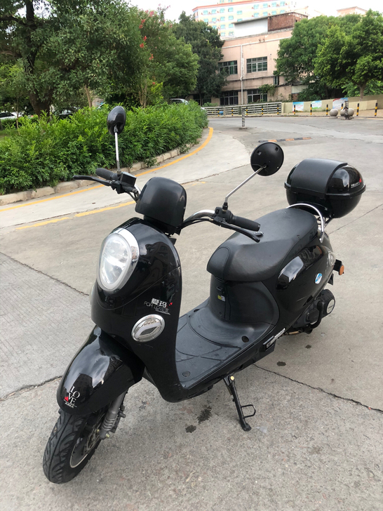 爱玛电动车60V20A电池手续齐全。