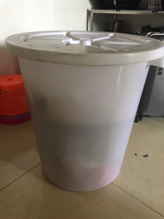 做餐饮剩下的桶一个，现在转手
