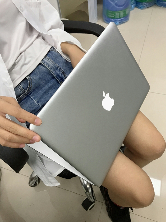转个人自用i 7高配苹果笔记本电脑macb...