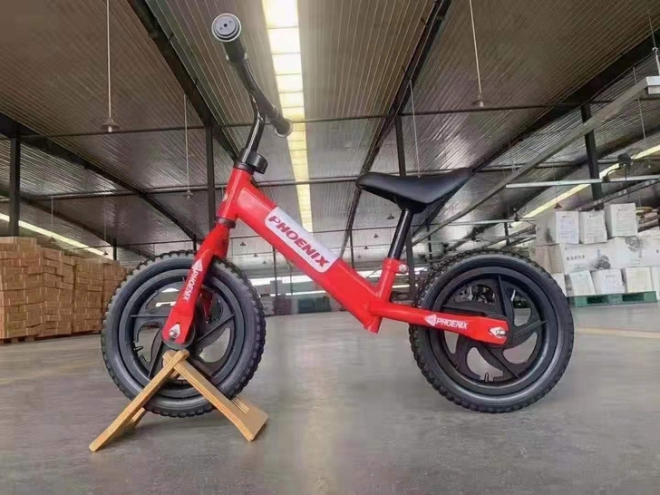 12寸凤凰平衡车，全新