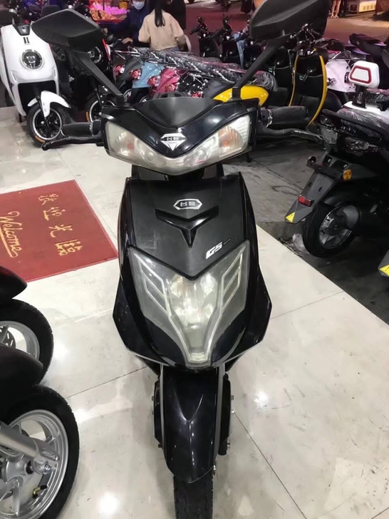 各大品牌二手电动车，爱玛，雅迪，新日，小刀...