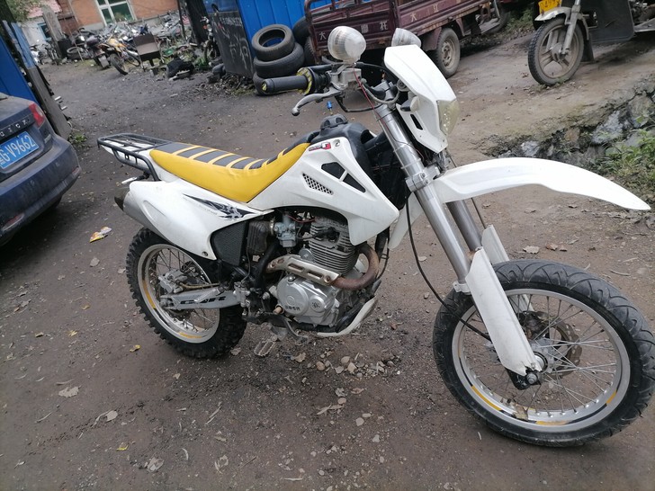 二手越野250摩托车，新车一样，就卖两千多...