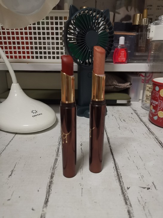 出susisu权杖闲置口红