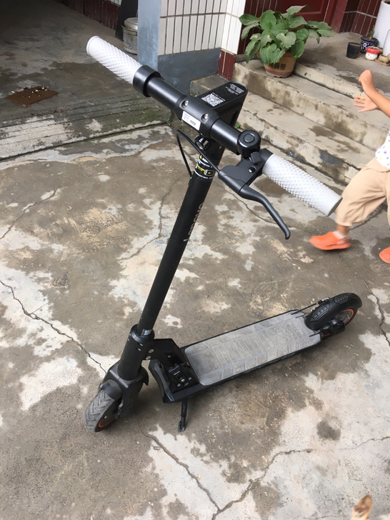 联想电动滑板车M2 89成新 便宜出 懂的...