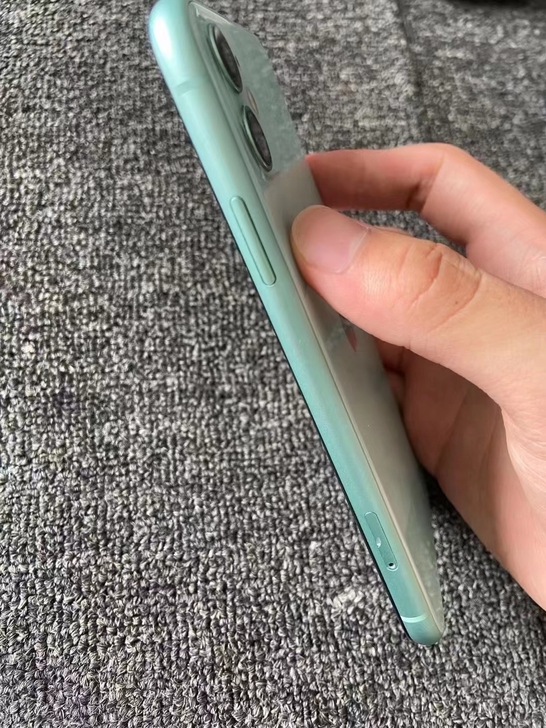 苹果11 256g大内存 换过原装屏幕 其...