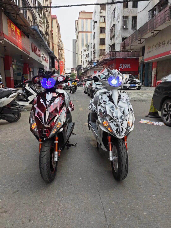 出售二手鬼火白幽灵，几乎全新，喜欢的兄弟咨...