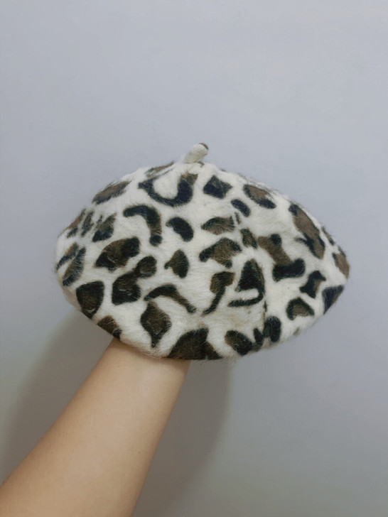 白色豹纹真兔毛贝雷帽！很洋气！现22包邮出！