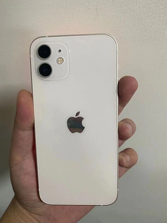 苹果12  白色128g国行 电池95