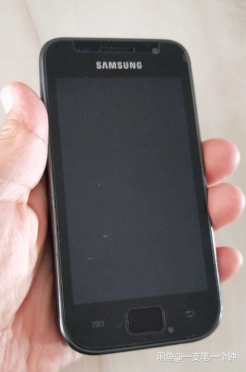 三星 GT-l9003    不能开机，电...