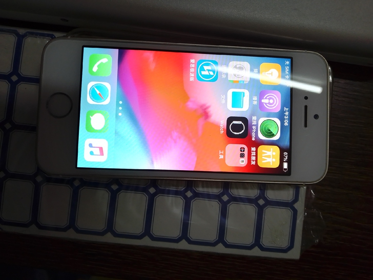 苹果5s，全部原装，16g，充新机，支持双...