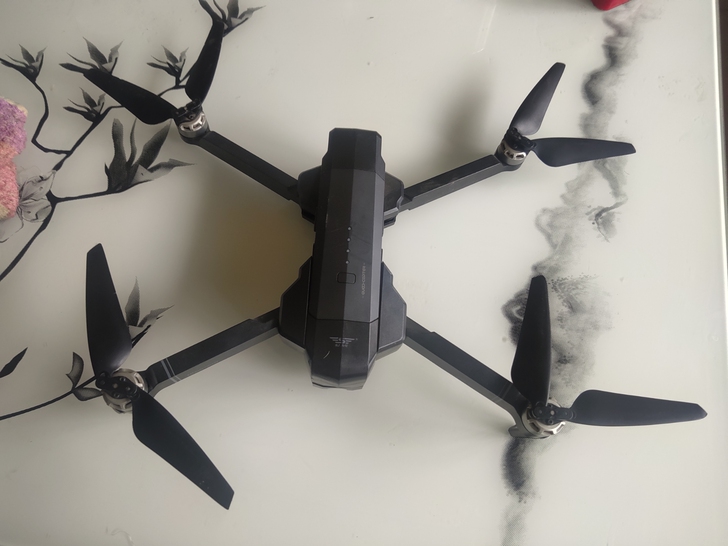 无刷无人机航拍器飞行器世季F11，不是云台...