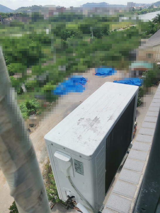 长虹空调转让，因为房间大了想换在大一点的，...