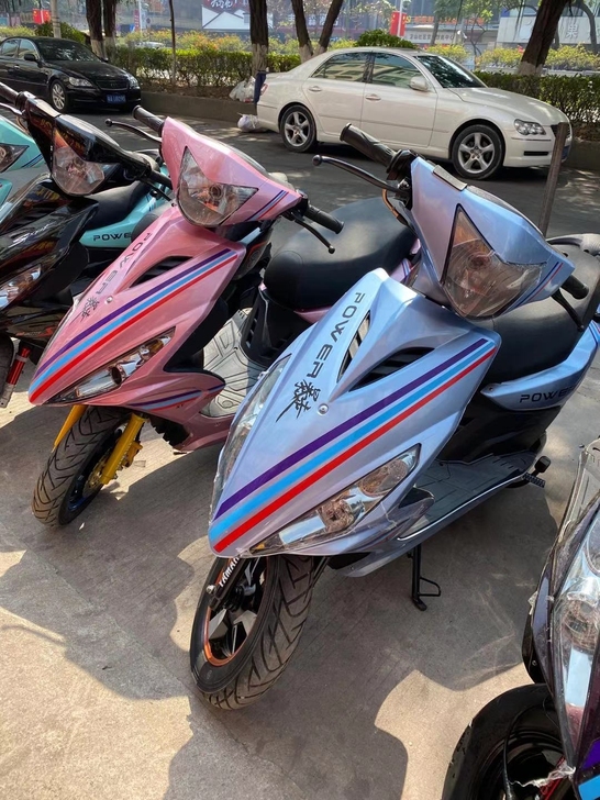 鬼火女装摩托车 二手摩托车精品车，本田，铃...