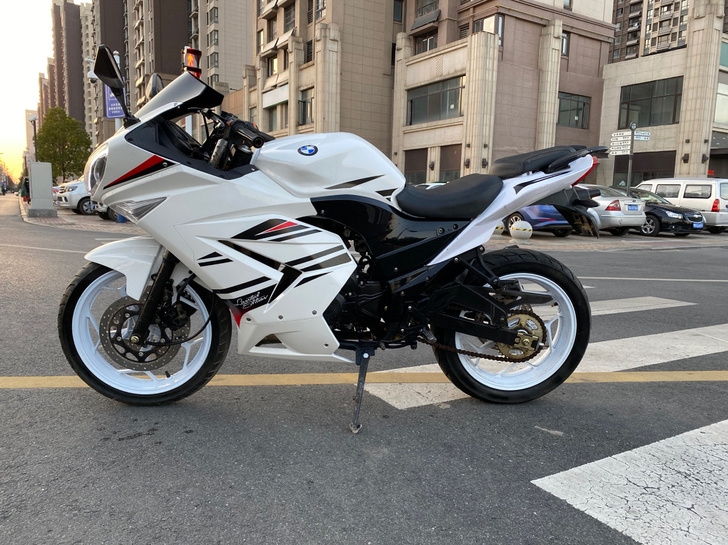 大排量摩托车，要去上海上班，仍家里没人骑，...