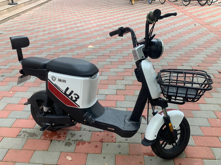 雅迪电动车U3