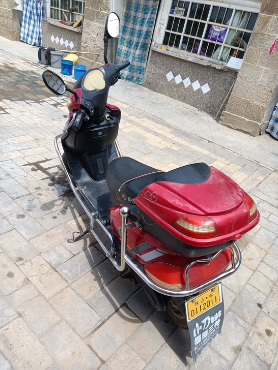 小刀电动车正常使用,便宜出售不退货。本地自...