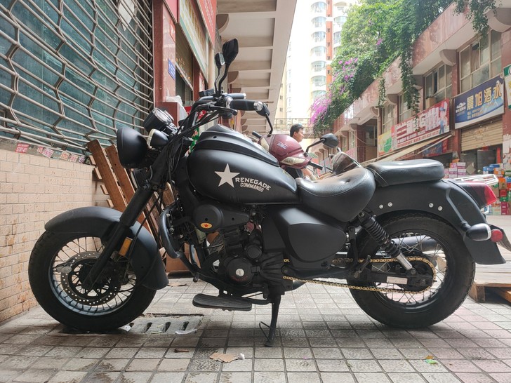 太子巡航摩托，300cc单缸水冷宗申发动机...