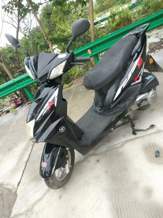 助力车，转让精品燃油助力车一辆，八成新，买...