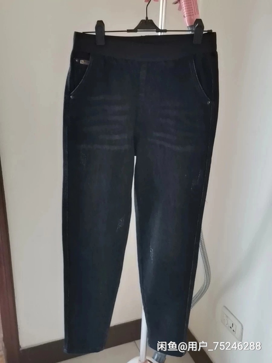 全新薄绒女牛仔裤，27码，给女儿买的，买时...