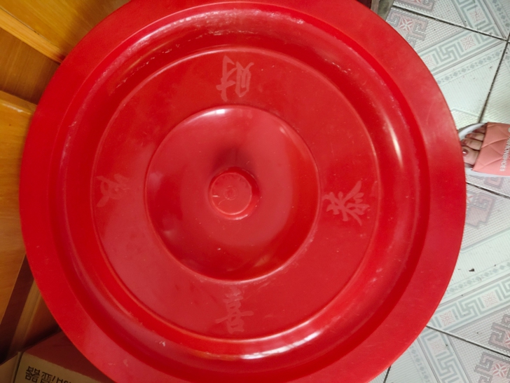 闲置水桶一个出，搬家了。挺新的，平时为了防...