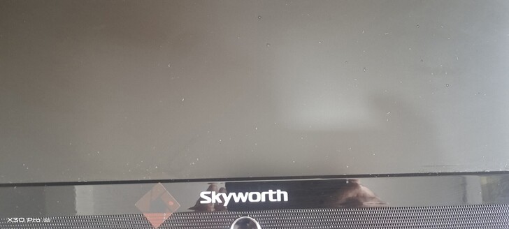 性价比极高的22寸创维电视成批