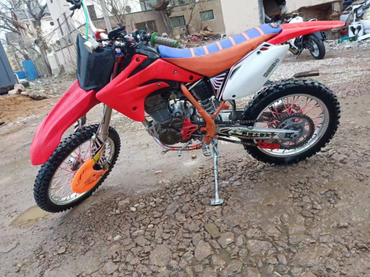 250M4越野,成色95新,具体看图,机器...