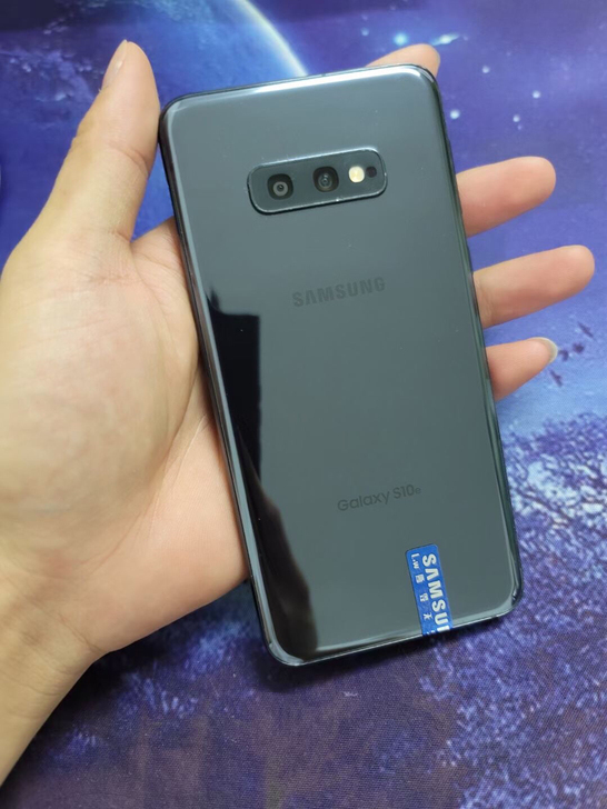 三星s10e，美版单卡全网通，原装防水无拆...