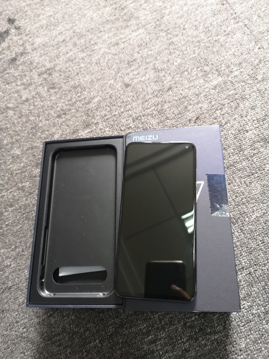 魅族17   十七度灰  8+128  5...