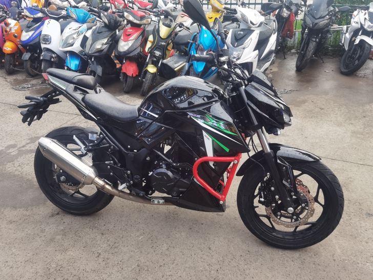 国威牌，大蟒蛇国四电喷200跑车摩托车机车...