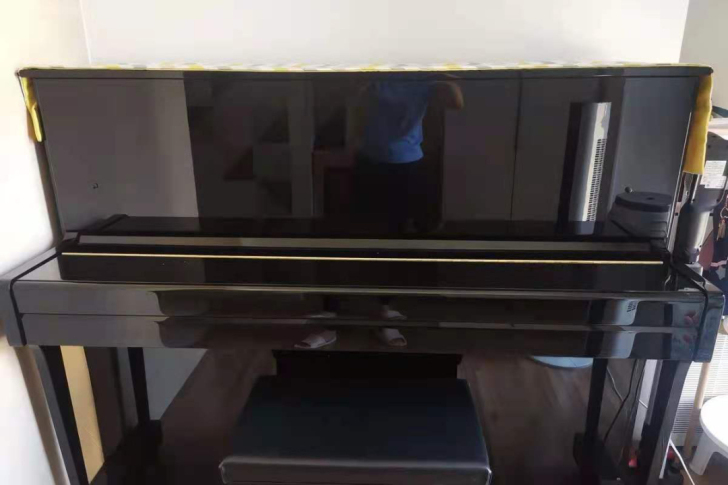 家用钢琴雅马哈YS5，成色新保养好