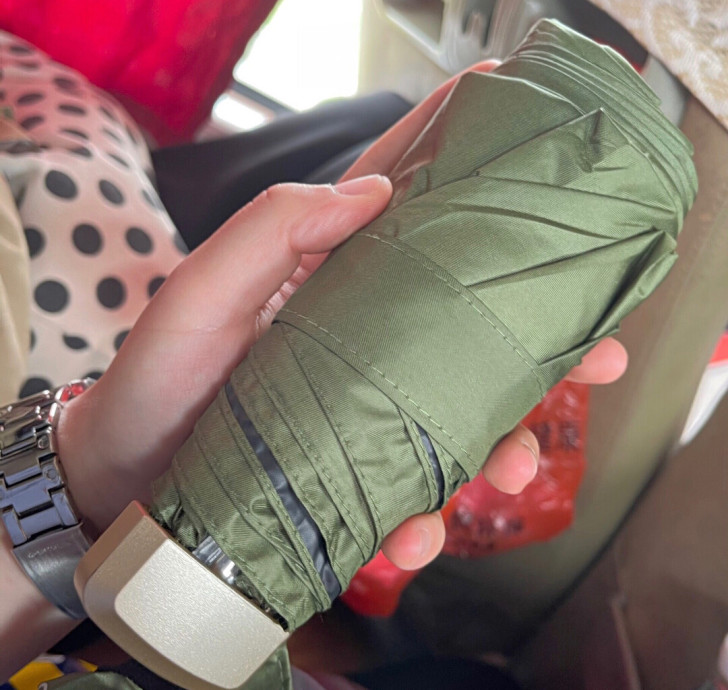 【全新包邮】 太阳伞五折口袋伞超轻小雨伞男...