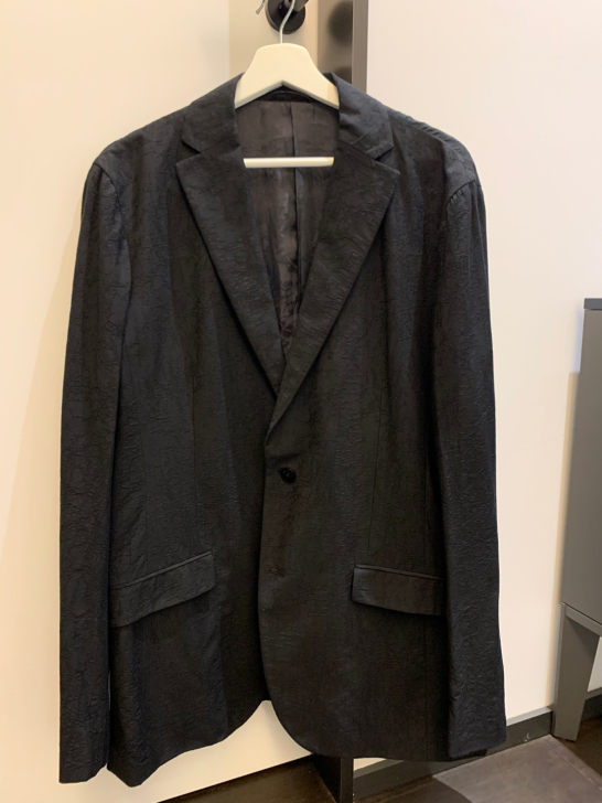 男式薄款西装，品牌RODRIGO，52码。...