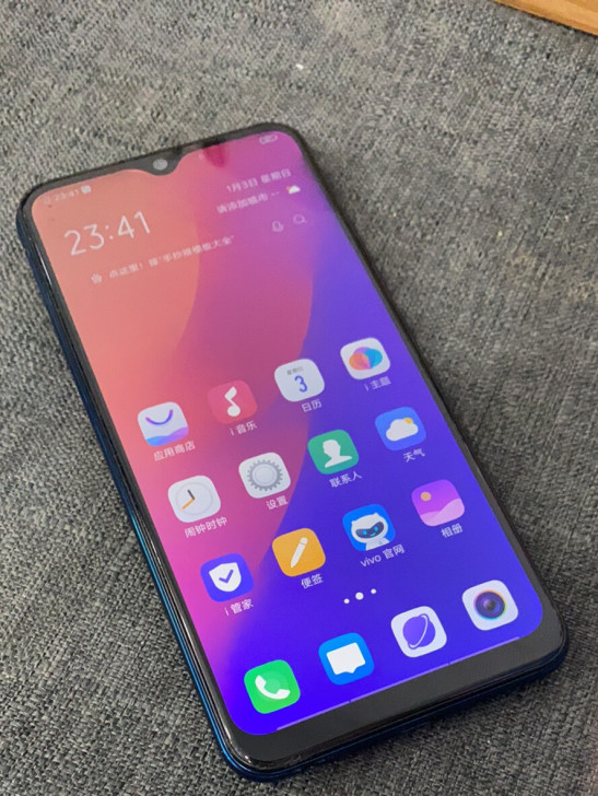 vivo Y3