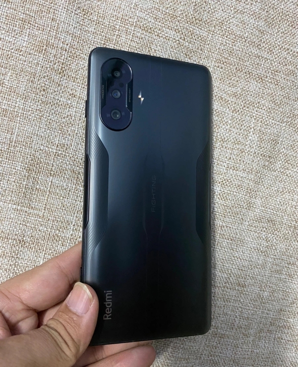 红米K40游戏增强版12+256GB，成色...