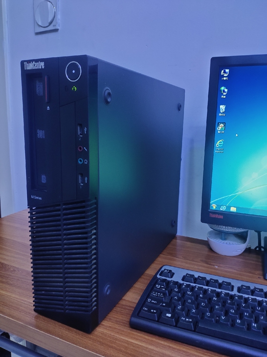 联想i5主机,内置音箱!