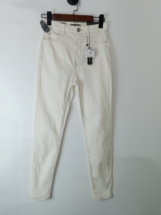 Bershka 女款牛仔裤