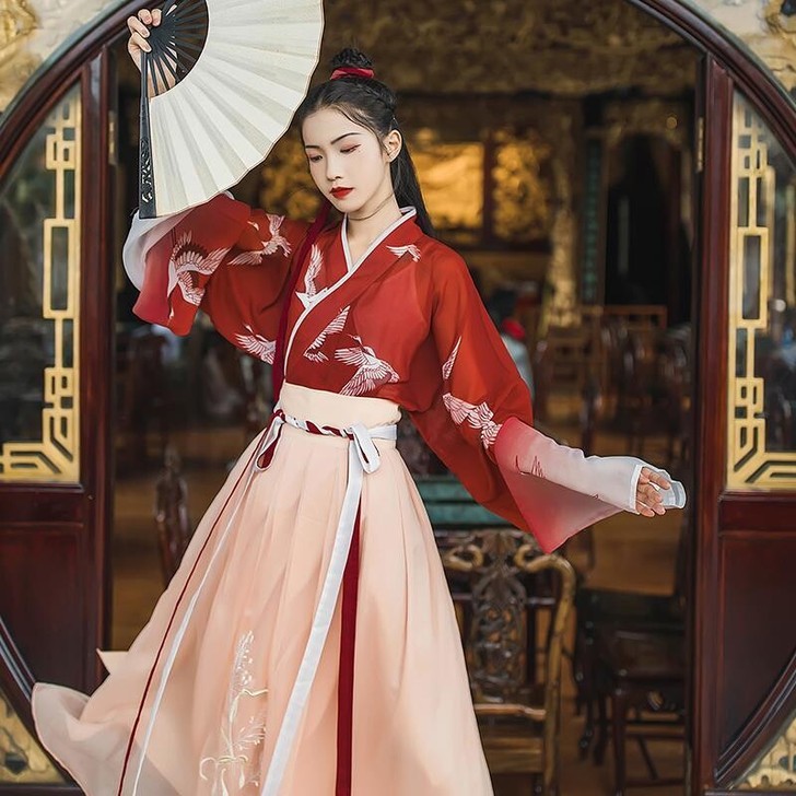 汉尚华莲 汉服女交领襦裙 齐腰仙鹤 印花薄...