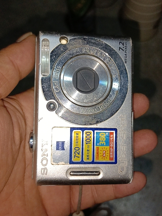 索尼W30故障机 取景模糊 成色差 带一块...