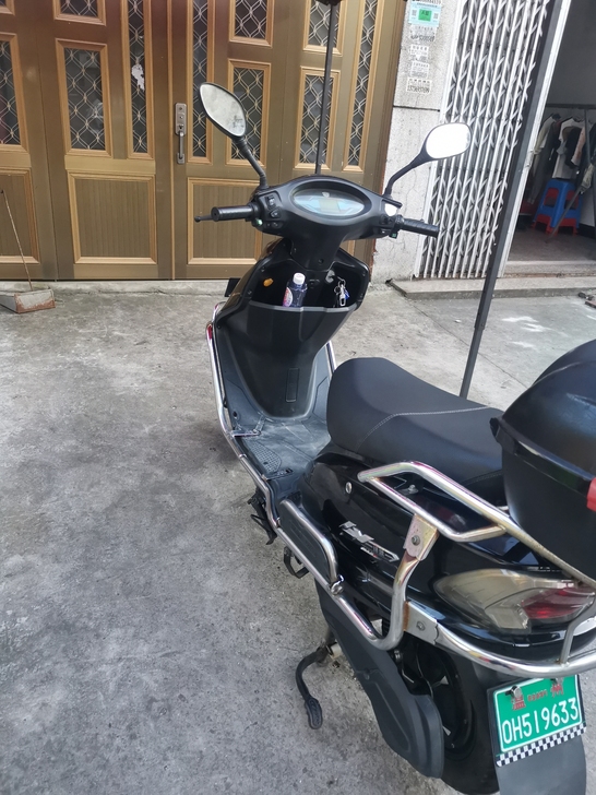 绿源电动车，一线品牌，，液冷电机，钢丝轮胎...