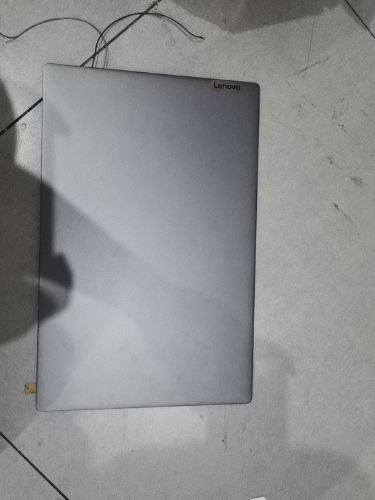 小新Air15  A壳  95新