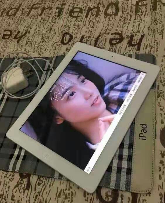 自用的苹果平板电脑iPad闲置出售32g内...