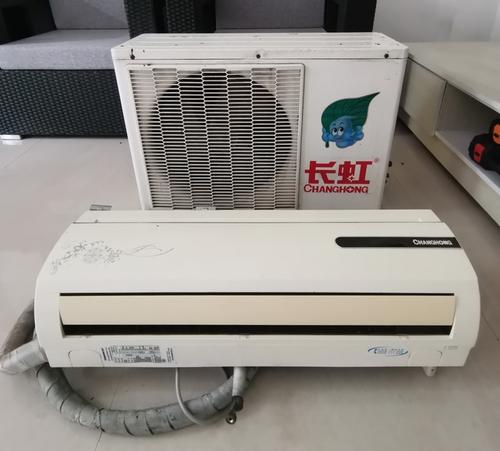长虹1匹单冷空调，用了很多年了，机器正常制...