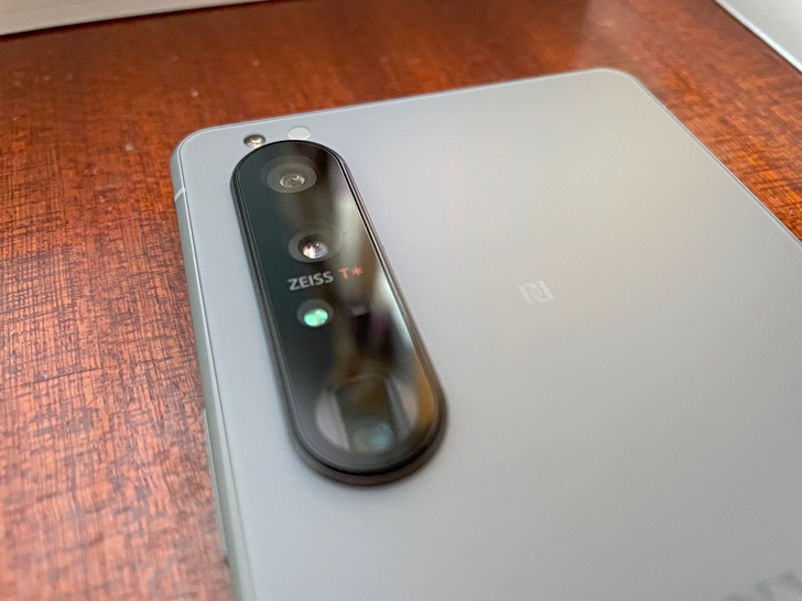 SONY Xperia 1 III  12...